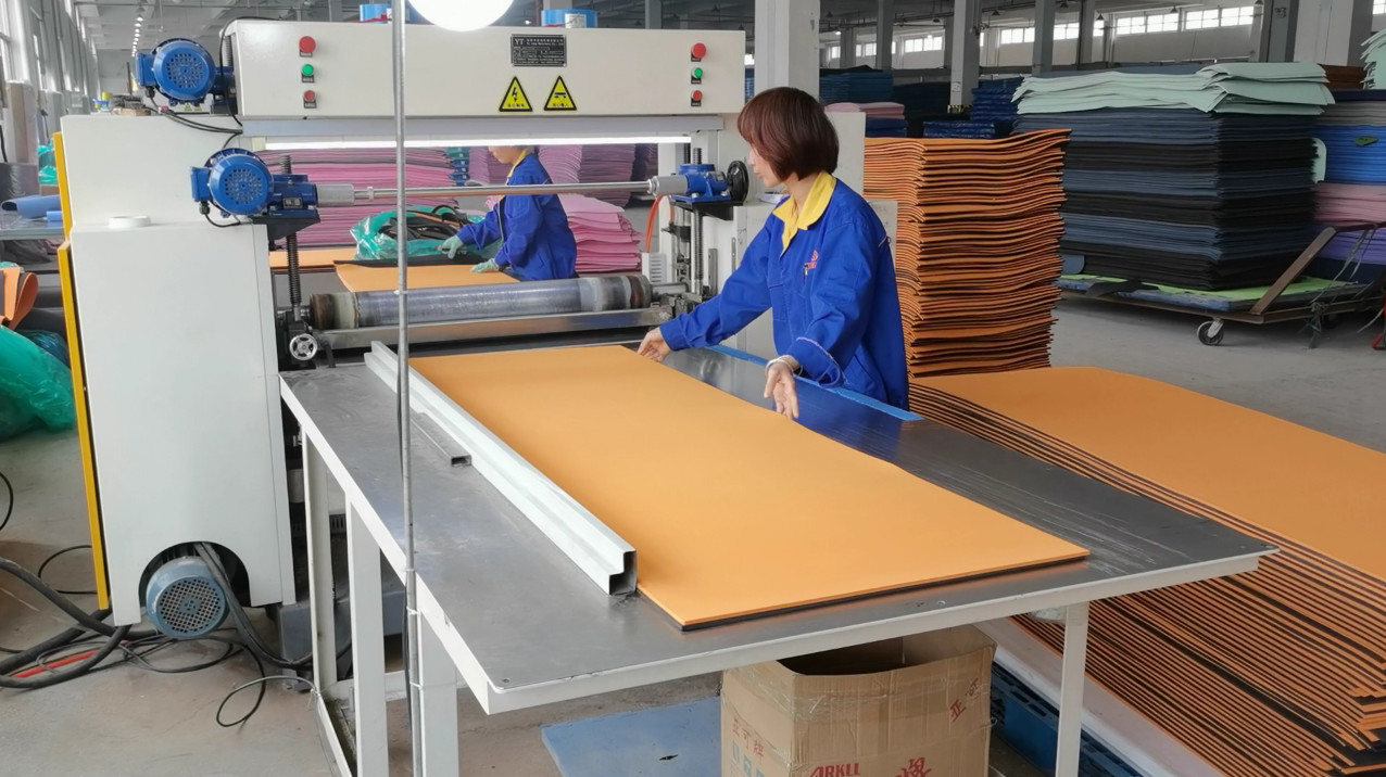 Changsha Running Import &amp; Export Co., Ltd. lini produksi pabrik